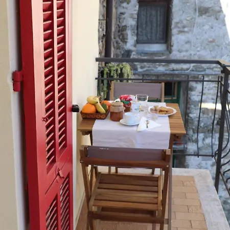 Appartamento Ca' Baci' Pigna Exterior photo
